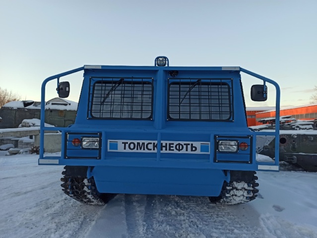 Произведена отгрузка гусеничных вездеходов УСМ-61 "Таганай"